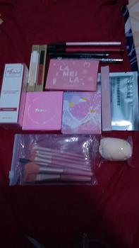Product Review of เครื่องสำอางยกเซ็ต  สีสวยมาก ได้ 21 ชิ้น ชุดเครื่องสําอางใบหน้า from n**9 0