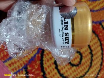 Product Review of LINSKY CREAM PUTIH GLOWING from R**i n**i 0
