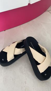 Product Review of DÉP NỮ Đế Bằng THỜI TRANG D04 2 QUAI CHÉO CHẤT DA ĐẾ Cao Su CAO 5CM ÊM NHẸ CHỐNG TRƠN from 𝙉**̛ 𝙌**𝙣 ** ** 0