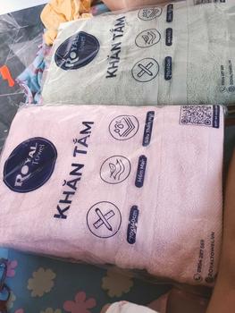 Product Review of Khăn tắm Royal 70x140cm với sợi bông cotton dày thấm hút tốt, không đổ lông, không ra màu đồ dùng Nhà Tắm from H**g 4**1 0