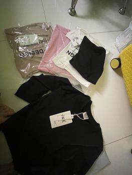 Product Review of B21_Áo 2 Dây Cổ V Phôm Ôm Body Chất Zip Lụa QC from Y**a 1