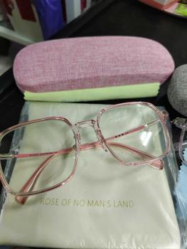 Product Review of กระเป๋าลิปสติก กระเป๋าใส่เครื่องสำอาง กระเป๋าผู้หญิง กระเป๋าพกพา  ช่องเก็บของปิดอัตโนมัติ กระเป๋าเงินเหรียญ ซองการ์ด แพ็กเกจเก็บของ from K**m 0