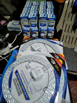 Product Review of ชุด 4 แผง แถม 4 หลอด แผงไฟLEDกลม ซาเนลุซ แผงนีออนกลม SZ-LED-CEILING MODULE-รุ่นM3-40W-DAY-แสงขาว แถมหลอดปิงปอง 1W คละสี 4 หลอด from T**i T**i 0