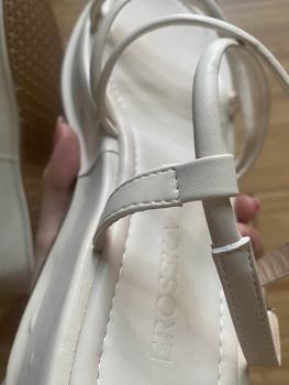 Product Review of EROSSKA - Giày sandal nữ đế xuồng dây quai mảnh cao 6cm màu nude - SB014 from T**ỳ D**8 2