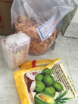 Product Review of BÁNH TAI HEO TRUYỀN THỐNG 1KG GIÒN BÉO THƠM NGON ( BÁNH KẸO MAI THI ) Snack from M**o 1
