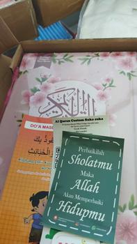 Product Review of Al Quran Cantik Tulis Nama Hard Cover Alquran Al-Qur'An Hardcover from S**a N**h 0