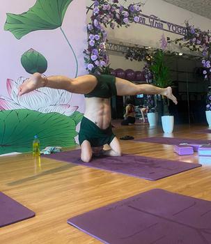 Product Review of Sét gym cực chất,bộ thể thao. Thoáng khí ,thoải mái, Sấy khô nhanh Chạy Bộ Sport from T**🍑 0