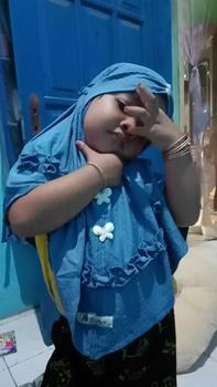 Product Review of Hijab anak aqila untuk 4-10 tahun bahan strada premium from T** T**r 0
