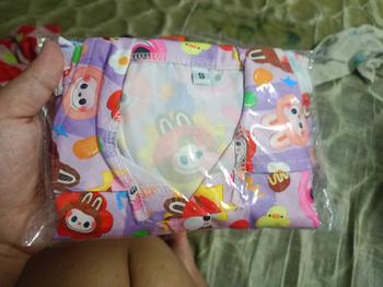 Product Review of ชุดเซ็ตลาบูบู้เด็กผู้หญิง งาน 3 ชิ้น เสื้อครอป กางเกง หมวก (ผ้าไหมอิตาลี่) สีจริงอ่อนกว่าในรูปนะคะ อวบ +1 ไซส์ from ว**🤍 0