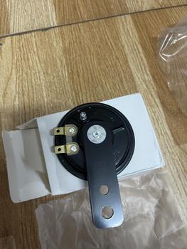 Product Review of Kèn xe máy xăng (k gắn xe điện) màu đỏ kêu to 12V gắn các dòng xe máy xăng Phụ Kiện Phụ Tùng from L** T**n 1