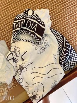 Product Review of (38-70kg) Pijama Đồ bộ ngủ dành cho nữ cổ tròn tay ngắn quần cộc lụa xước ánh kim 38-70kg from K**y 0