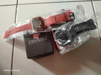 Product Review of Jam Tangan Wanita DIVIGO DV-2110 Transparan Original Digital Kotak Strab Rubber Tahan Air Digital Besi Stainless from K**a R**a 0