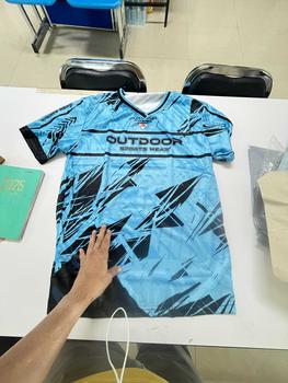 Product Review of เสื้อแขนสั้น คอวี   กีฬาผ้าไมโคร ผ้าไม่ร้อน ari  เสื้อ from A**n 0