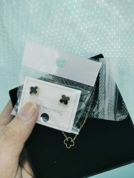 Product Review of Set cỏ bốn lá titan size mini 8mm có mix đá( Set gồm 3 món dây chuyền/ lắc tay/ bông tai) from H**i N**n 1