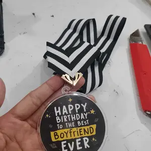 Medali hadiah ulang tahun pacar Best Boyfriend Ever