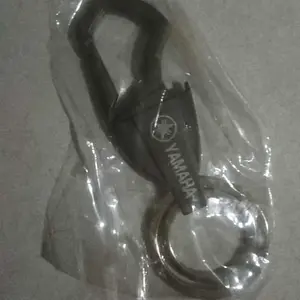 Ymh Pembuka Botol Gantungan Kunci Logam Remote Mobil Motor Logam Paduan Kreatif Gambar Hitam