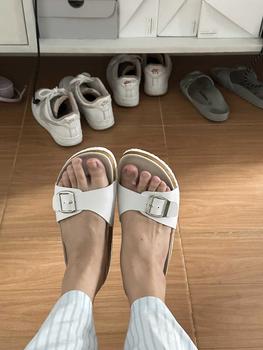 Product Review of [พื้นขาว-ครีม] รองเท้าแตะวินเทจผู้หญิง รุ่นเข็มเดี่ยว  [กระชับเท้าลด 1 ไซส์] from ฉ**์ ** 0