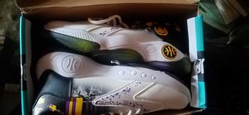 Product Review of Sakura.Men's BasketBall Shoes  w/ Box Cushioning Foam #MXG1002 (Standard SIze) sabrina basketball from A**n f**s 0