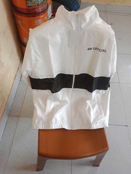 Product Review of ÁO KHOÁC DÙ TRƠN CỔ BẺ FORM RỘNG MS Nữ Jacket from a** b**c 0