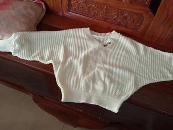 Product Review of Mẫu Mới - Áo Len Cánh Dơi Vặn Thừng Giữa, Cổ Tim Thanh Lịch, Chất Len Cao Cấp Kem Voi Top Nhung Nữ Women -Tết from P**C S**@ 0
