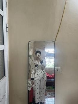Product Review of M101 NHỌ PYJAMAS Bộ mặc nhà tiểu thư dài tay , có phối ren , hoạ tiết NƠ ĐEN chất lụa tơ tằm  . Ảnh tự chụp ( nền trắng kem mang bra cùng màu ) from Q**h H**g 0