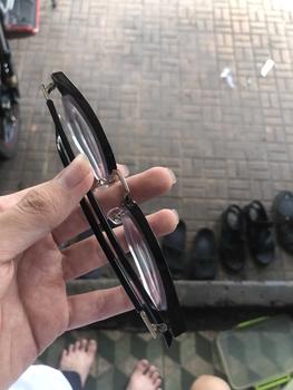 Product Review of Mắt Kính Cận Tròng Kính Đổi Màu Chống Ánh Sáng Xanh  Và Chống Bụi Nam Nữ Nửa Viền Form Clubmaster Siêu Xinh Đủ Độ từ 0-4 Độ D206 from L**👾 2