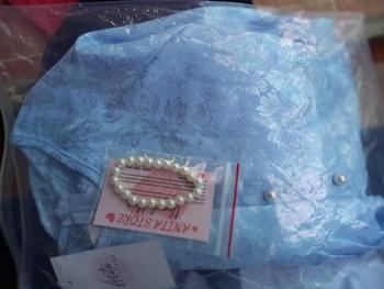 Product Review of Anita Store-Áo Lẻ Bà Ba Lụa Hoa Tay Dài Cao Cấp.Áo lẻ LỤA HOA CÚC NGỌC CAO CẤP.Áo lẻ bà ba nhẹ nhàng duyên dáng. Áo bà ba đi chùa đi chơi(Ảnh thật shop chụp) Top Nữ Sơ Mi Nhung Women Voi Sen Voan Kem Shirt from .**. 0