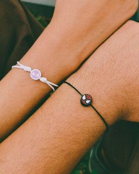 Product Review of Gelang Couple Spiderman Miles Morales & Gwen Stacy Free Box Tali Waterproof Anti Air Satin Hitam Lembut Copel Super hero Into the spider verse gelang  couple from u**9 1