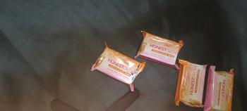 Product Review of 4 pcs Honest Glow Kojic Soap (70g Beauty Set) Body Care Body Wash from T**s 0