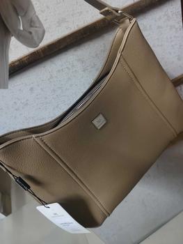 Product Review of MOSSDOOM Lucie Bag Túi đeo vai thời trang nhẹ và đa năng from D**n 0