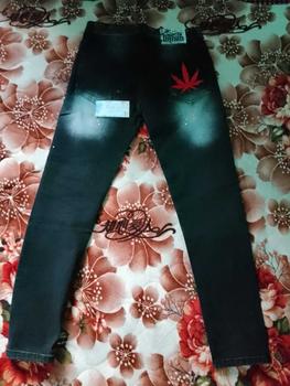Product Review of QUẦN JEANS XÁM NAM DÀI 4 CÚC VẨY SƠN ĐI VIỀN TRẮNG SỌC NỔI 1 BÊN THỜI TRANG CÁ TÍNH   Menswear Denim Pants Có Túi from M**g 0