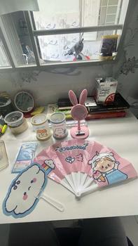 Product Review of Quạt Nhựa Cầm Tay Xếp Gọn Hoạ Tiết Cute, Quạt Xòe Bằng Nhựa Size Lớn - BEYOU from L**9 0