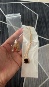 Product Review of สร้อยคอฟางดอกไม้สี่ใบ เรียบง่าย ทันสมัย ขายดี ไม่ซีดจาง ทำจากเหล็กไททาเนียม หรูหรา เหมาะสำหรับเป็นของขวัญสำหรับเด็กผู้หญิงและผู้หญิง ราคาไม่แพง สไตล์หวาน from 나** 0