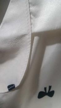 Product Review of M101 NHỌ PYJAMAS Bộ mặc nhà tiểu thư dài tay , có phối ren , hoạ tiết NƠ ĐEN chất lụa tơ tằm  . Ảnh tự chụp ( nền trắng kem mang bra cùng màu ) from N**💋 1