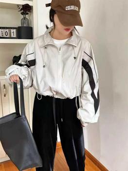 Product Review of Áo Khoác Dù Nữ 2 Lớp Form Rộng Phối Sọc Năng Động - NGỌC NGUYỄN CLOTHER   Top Jacket from u**8 0
