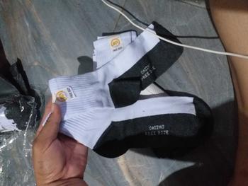 Product Review of (ยกโหล=12คู่) ถุงเท้านักเรียน ถุงเท้า ถุงเท้านักเรียนผู้ชาย ถุงเท้านักเรียนผู้หญิง ถุงเท้านักเรียนขาวเทา ฝ้าย ธรรมดา ข้อเท้า ซ่อนเร้น Man เสื้อผ้า from ร**ง 3