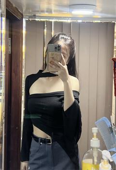 Product Review of Áo tay dài loe xẻ mẫu hot from Q**n 1