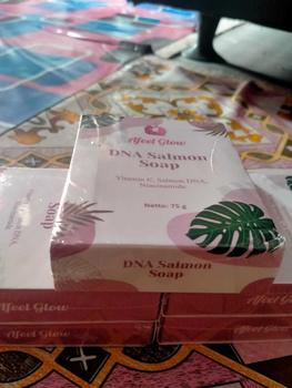 Product Review of [2 PCS ]SABUN GLOWING DNA SALMON AFEELGLOW Soap from A**i 1