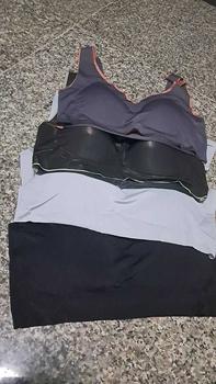 Product Review of เสื้อชั้นในทรงสปอร์ตบรา เนื้อผ้ายืด กระชับหน้าอก เสริมฟองน้ำ สามารถถอดออกได้ ใส่สบายระบายอากาศ ออกกำลังกาย ส้ม from @**💶 1