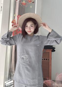 Product Review of Trang Phục Hà Hoa Mandala Thêu Sen - Sản Phẩm Thời Trang Độc Đáo from L**h 1