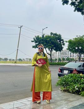 Product Review of Áo Dài Cách Tân Dáng Xuông Chất Gấm Tơ Đính nơ ( Cao Cấp ) Nữ Dress from C**n 0