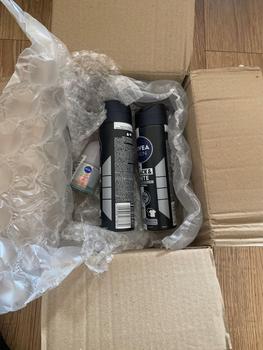 Product Review of Bộ 2 Xịt Ngăn Mùi NIVEA MEN Black & White 5in1 Ngăn Vệt Ố Vàng | Hương Tinh Tế  (150 ml) - 82241x2 from k**i 0