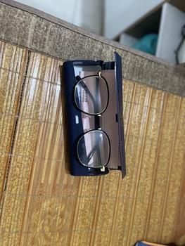 Product Review of 21100 - Kính mắt bo tròn nam nữ LILYEYEWEAR càng kính chắc chắn thanh mảnh kiểu dáng dễ đeo - Mắt Kính from N** T**n 🐃** 0