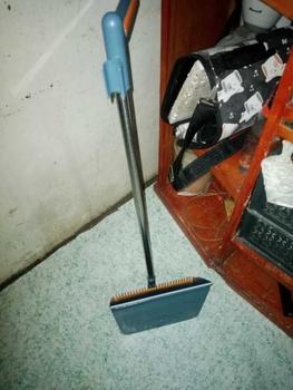 Product Review of Household Cleaner Sturdy & Durable Long Handle Sweeper Foldable and Rotatable Broom and Dustpan Set from Q**n ** 0