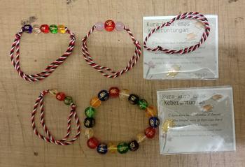 Product Review of April Gallery - Paket 3 Gelang Tridatu Mantra Panca Rose Cinta Perempuan Laki-laki Batu Aksesoris Benang Putih Bracelet from F**t ** 0