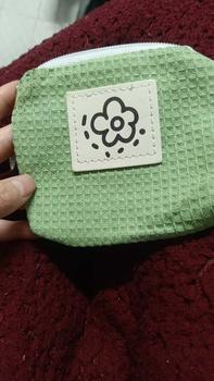 Product Review of Túi Trang Điểm Mini, Thiết Kế Hoa Mới, Chất Liệu Polyester Có Khóa Kéo, Kích Thước Nhỏ Thích Hợp Đựng Tiền Xu, Hình Vuông, Mềm Mại Và Bền, Lý Tưởng Để Đựng Son Môi, Tai Nghe Và Chìa Khóa, Hình Dạng Túi from b**u 0