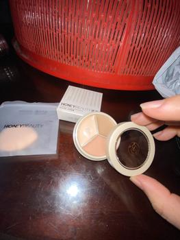Product Review of Kem Che Khuyết Điểm Ba Màu, Làm Đẹp Mật Ong, Hoàn Hảo, Độ Che Phủ Cao, Dưỡng Ẩm, Không Có Nếp Gấp from N**g 1