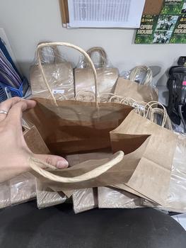 Product Review of 10pcs Paper Bag Birthday Loot Gift Handbag Tote Packing Storage from M**0 2