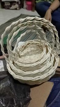 Product Review of (kecil- baca ukuran) Isi 4 keranjang rotan bulat mini tempat souvenir hiasan mahar hantaran seserahan hampers kado wadah unik hampers from K**i 2** 1