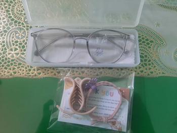 Product Review of [ Mã N021 ] TKN Eyewear : Kính Tròn Nhựa Cốt Kim Loại Chắc Chắn - Unisex Nam Nữ đeo được ( Kèm hộp - khăn lau ) from U**🌻 1